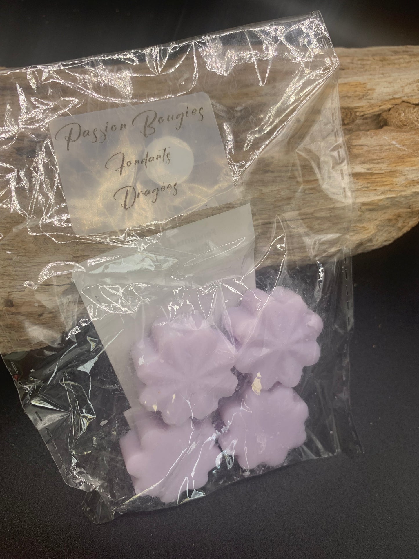 4 Fondants en fleurs, parfumés aux dragées