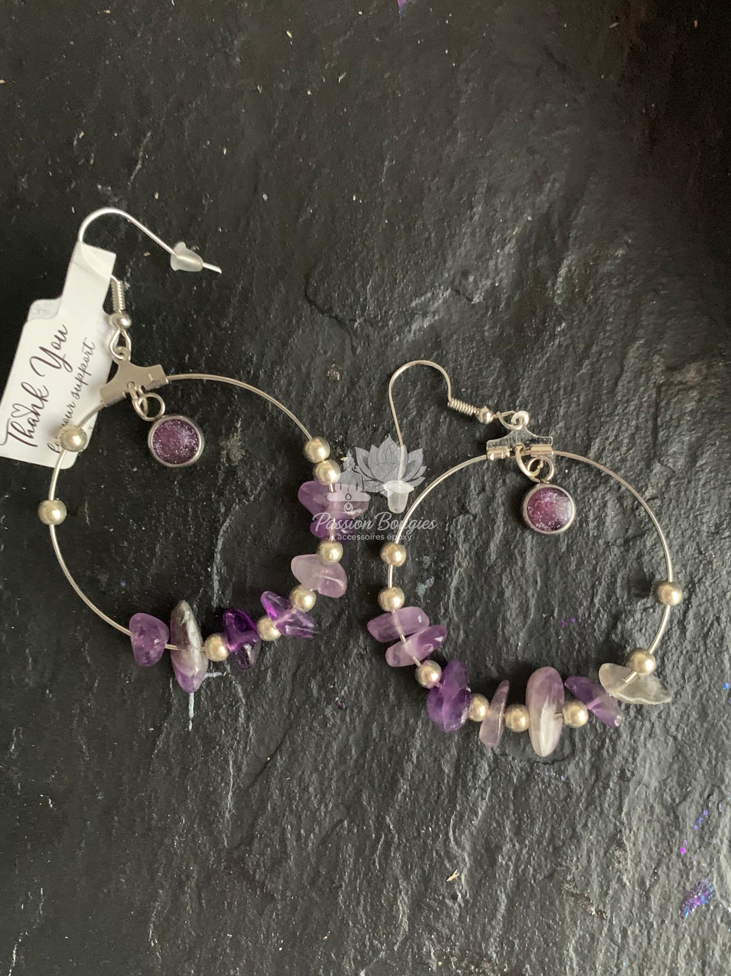Boucles d’oreilles créoles avec pierres naturelles améthyste