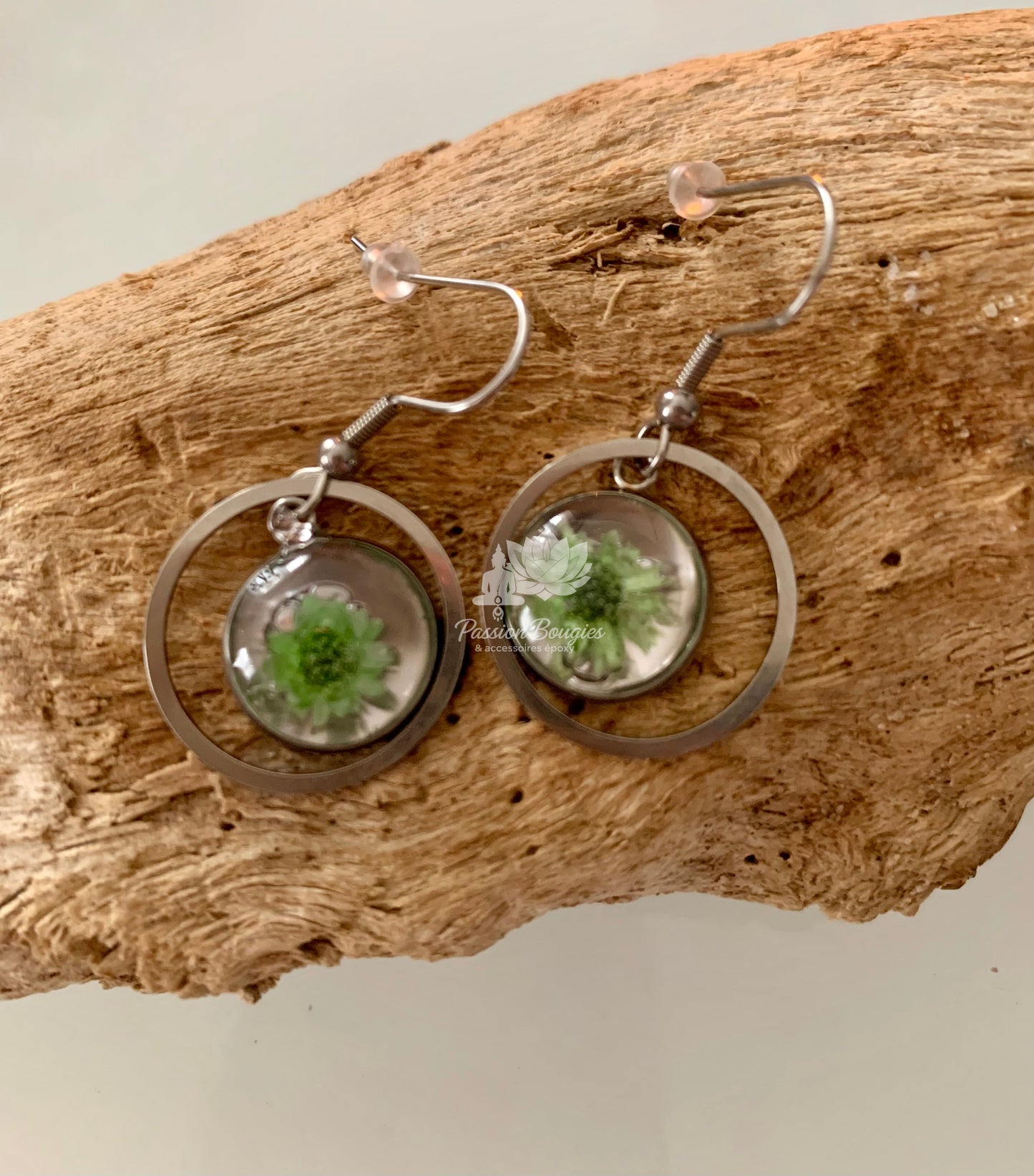 Boucles d’oreilles fleur verte