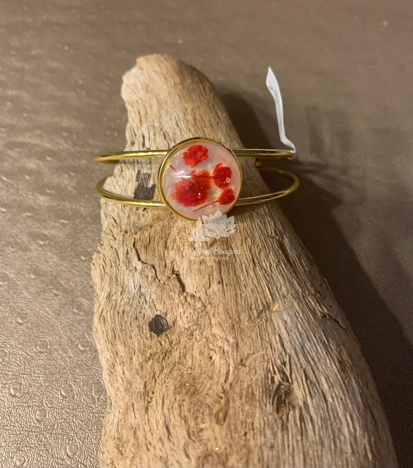 Bracelet jonc « gysophyle rouge »