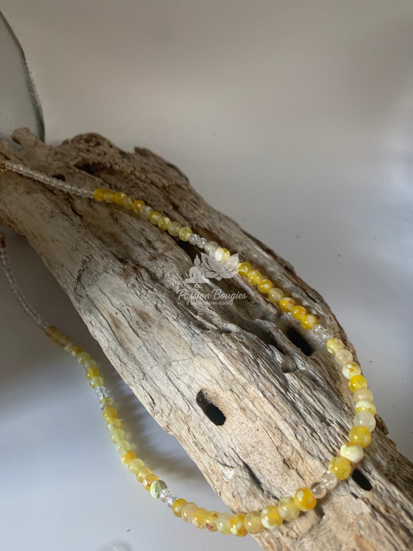 Collier pierres d’howlite cristal de jade