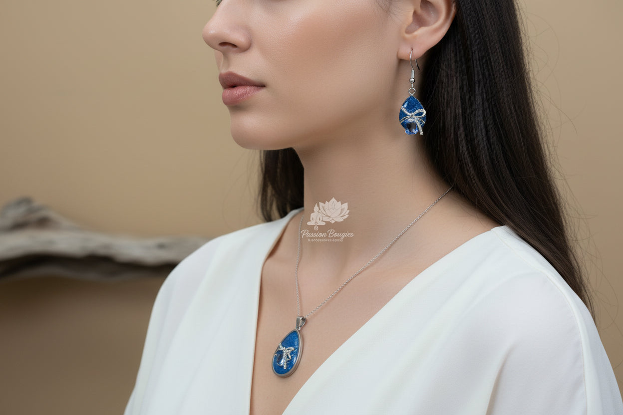 Parure collier et boucles d’oreilles noeud argenté bleu océan