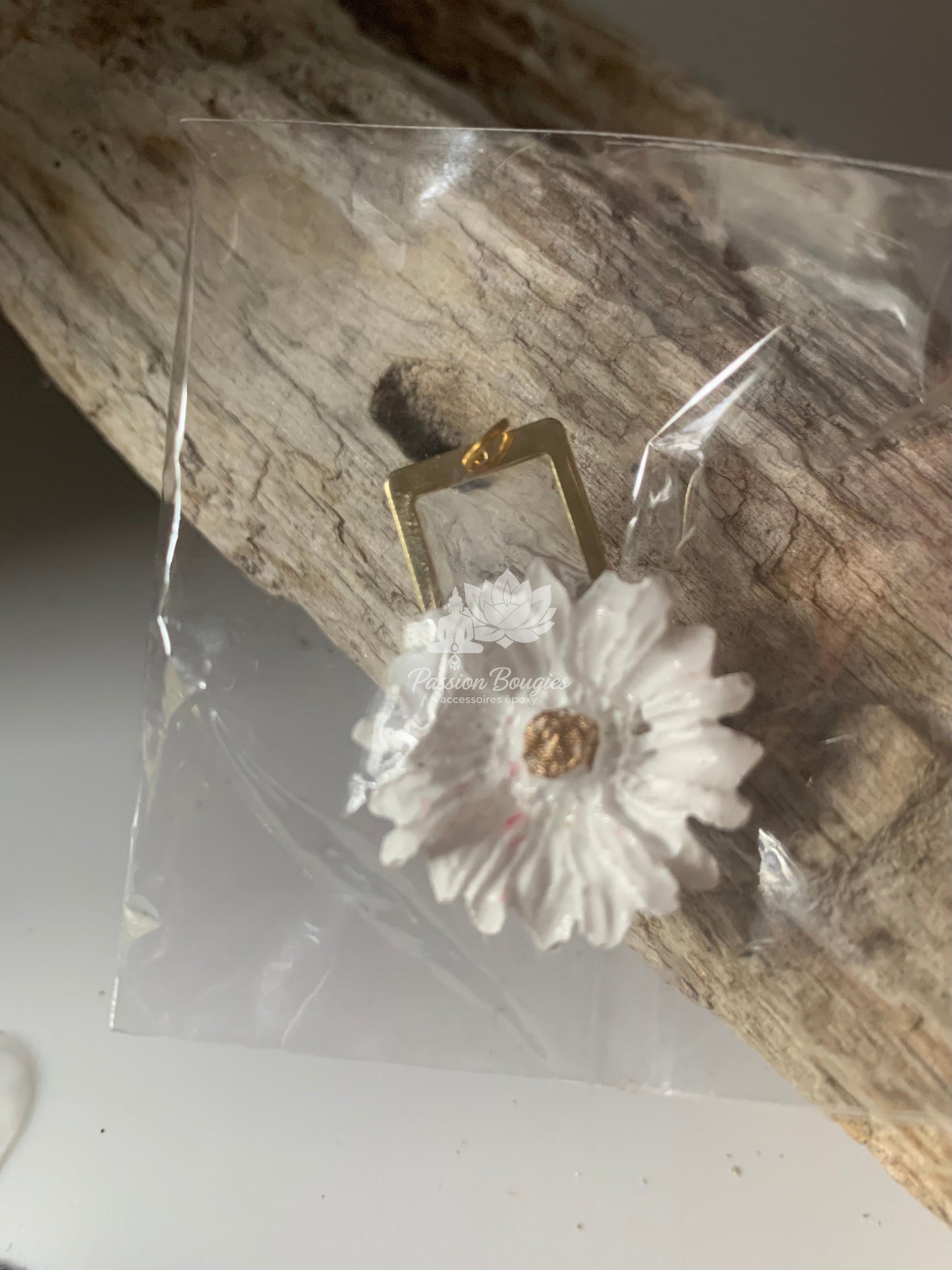 Pendentif marguerite