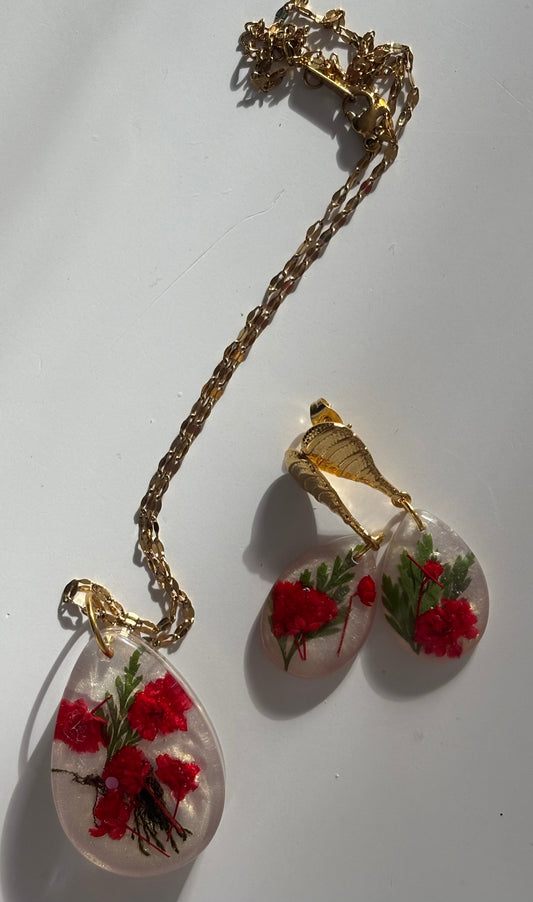 ✨ Comment entretenir ses bijoux en résine époxy pour les garder brillants ?