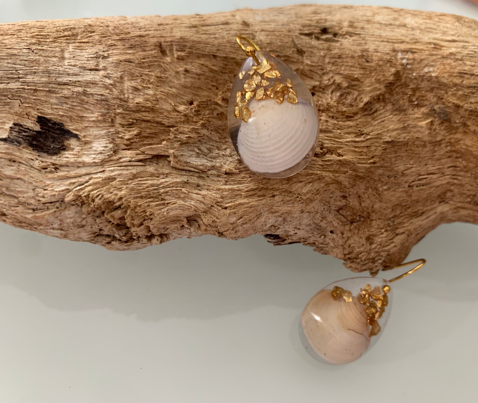 Bracelet agate naturelle, sigle croix - bijou artisanal fait main Passion Bougies
