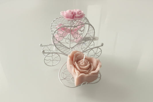Bougie parfumée dans carosse - cadeaux convives