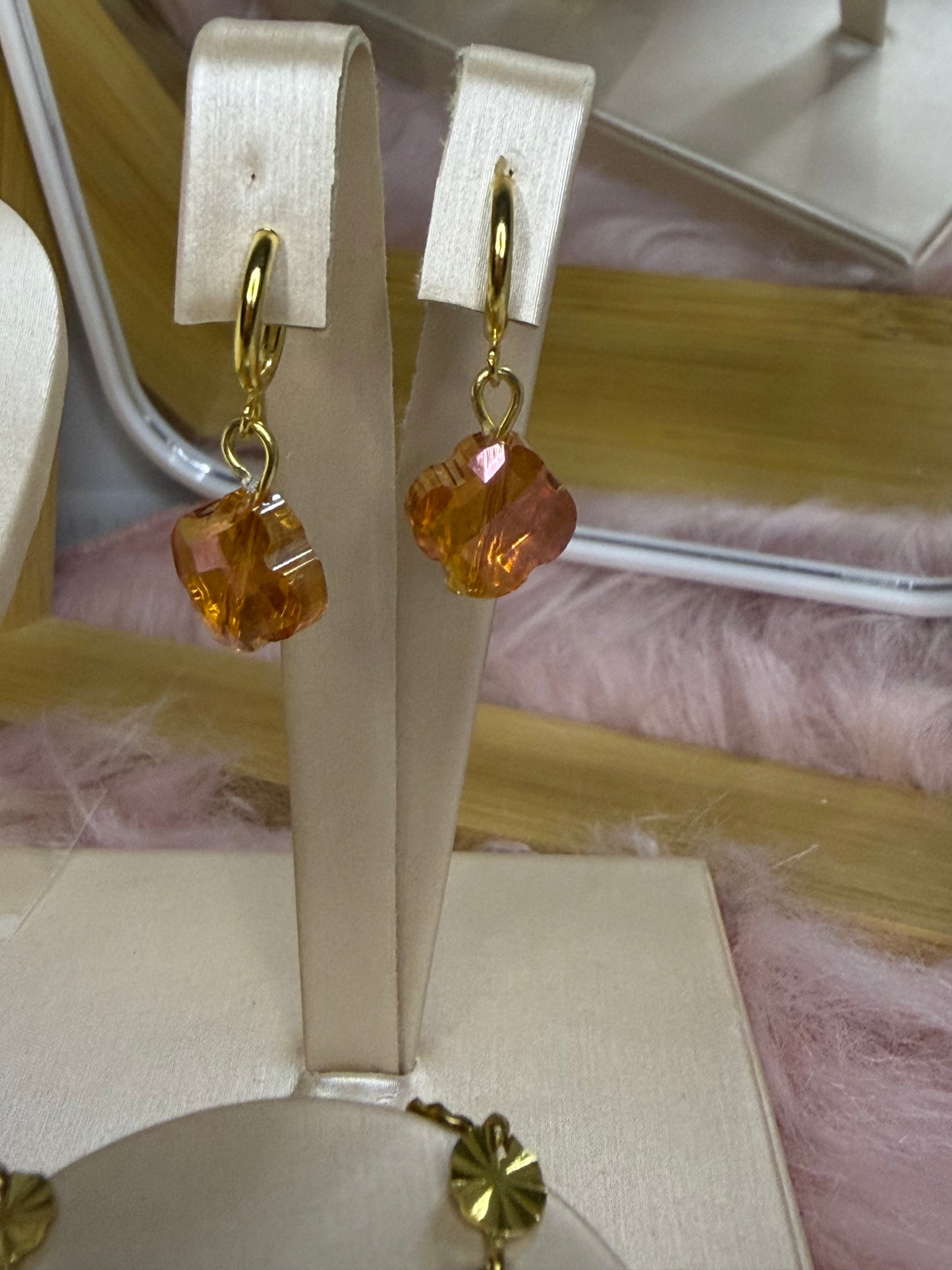 Boucles d’oreilles hibiscus - bijou artisanal fait main Passion Bougies