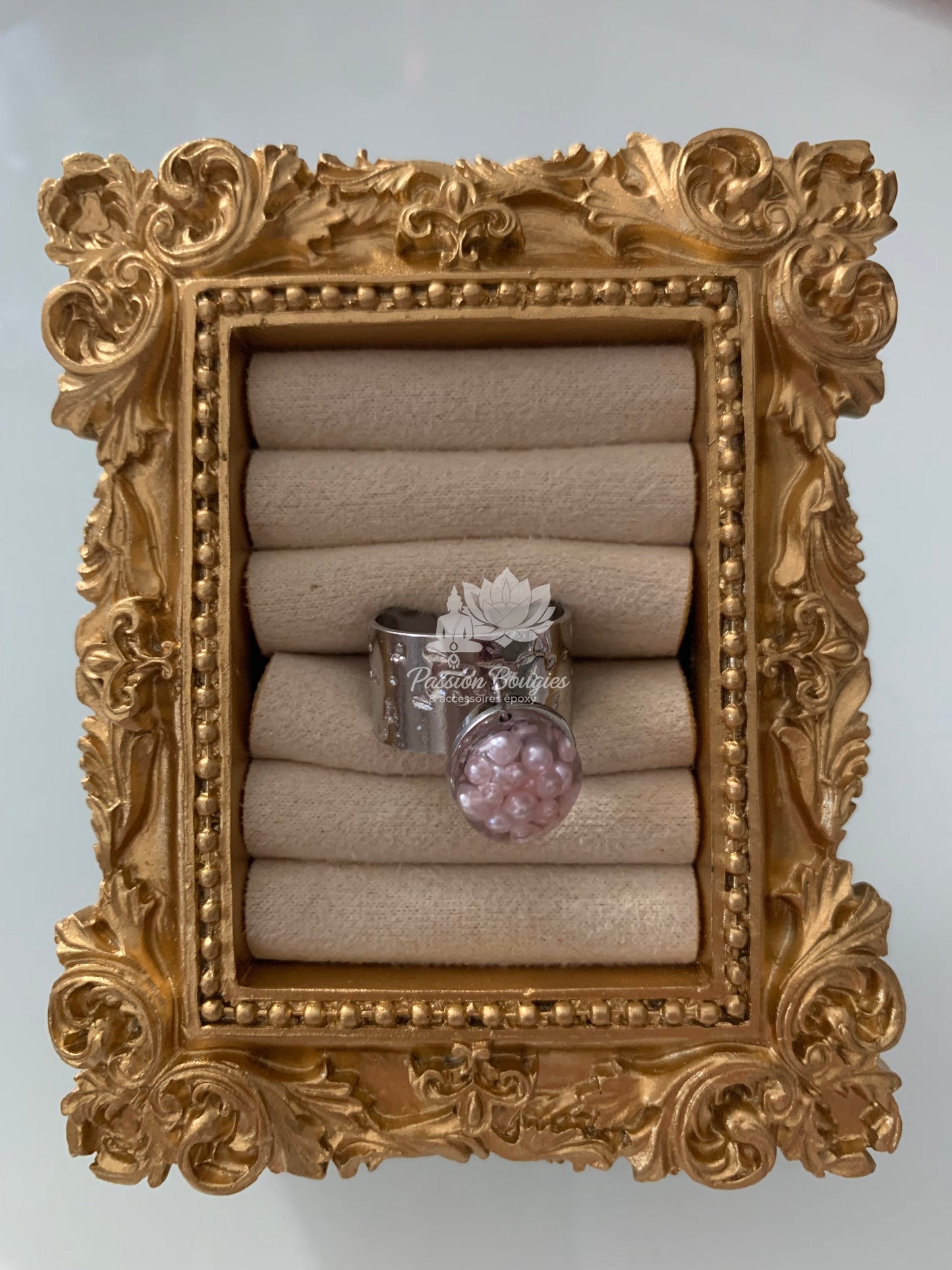 Bague perlée
