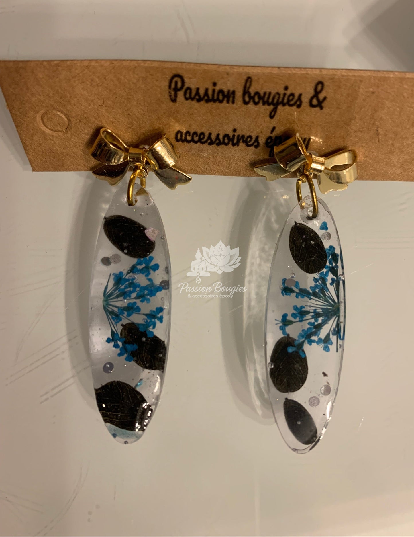 Boucles d’oreilles corail bleu