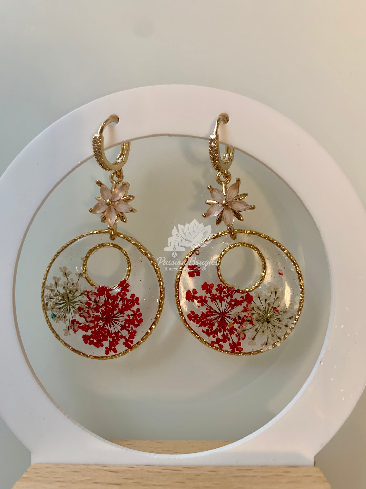 Boucles d’oreilles créoles florales