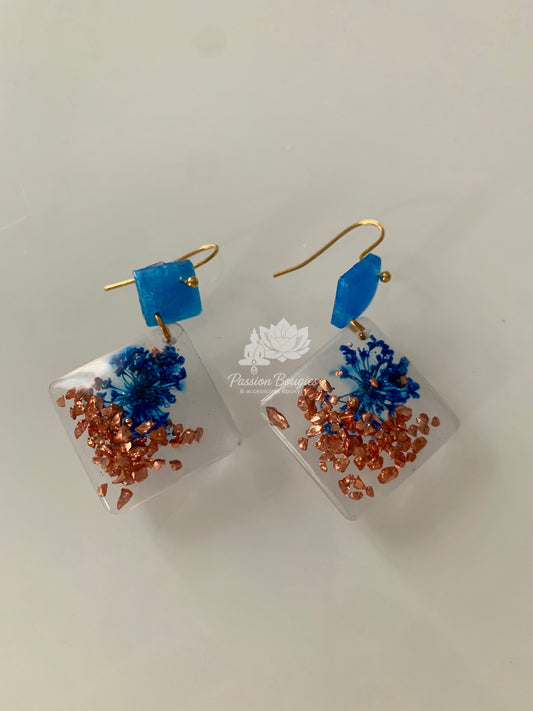 Boucles d’oreilles corail bleu