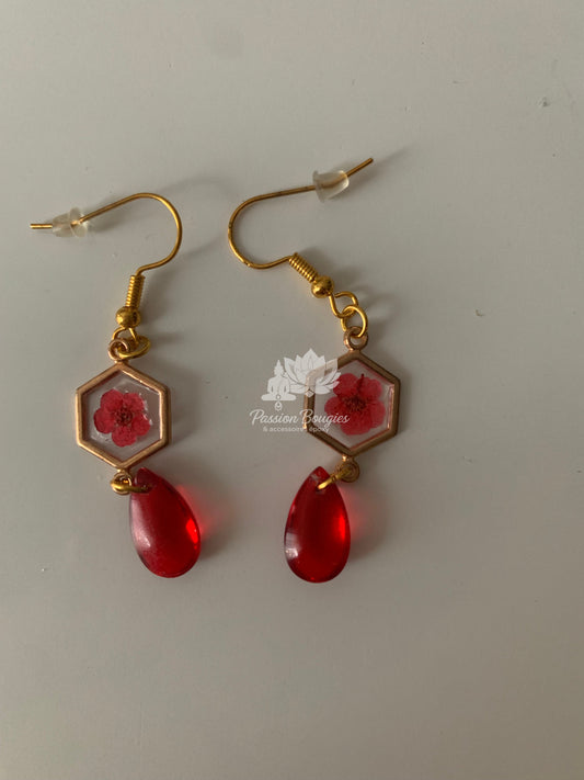 Boucles d’oreilles fleur rouge