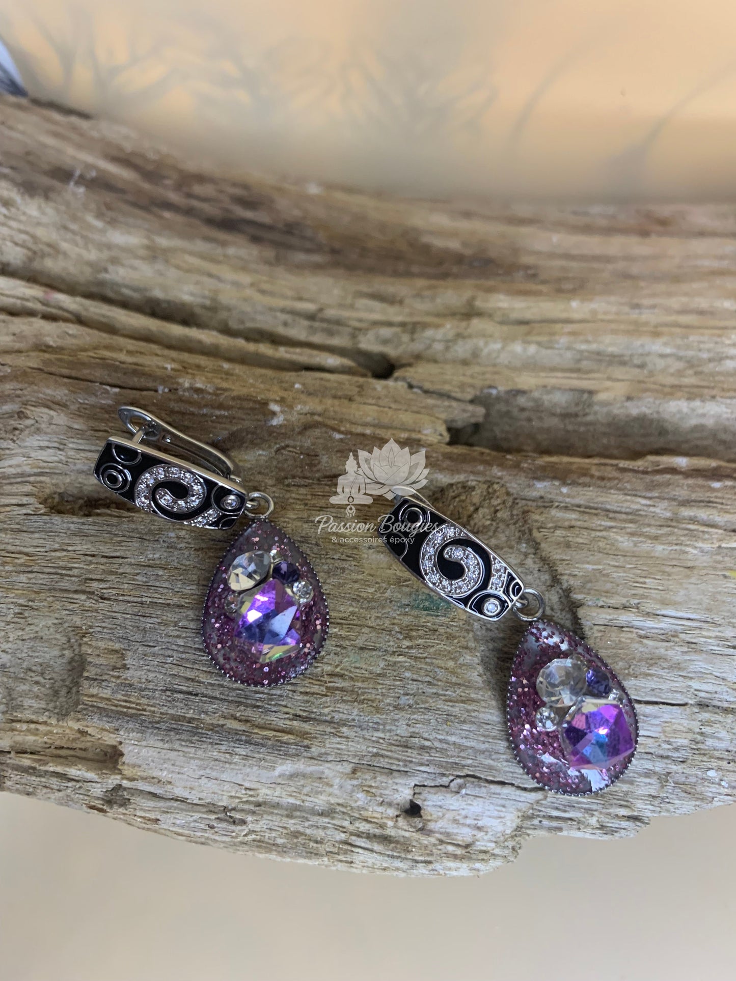 Boucles d’oreilles pailleté rosé pierres cristal