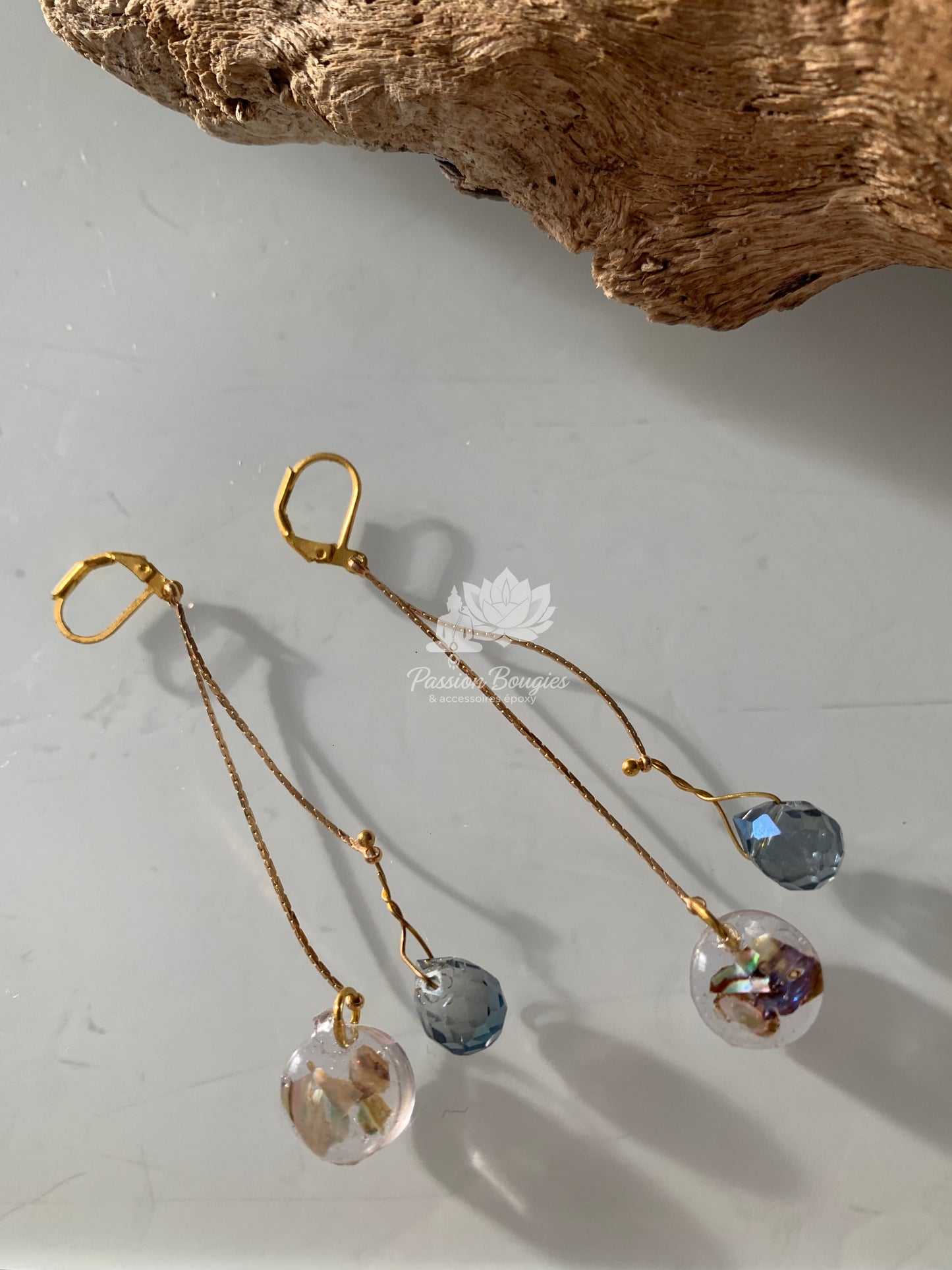 Boucles d’oreilles pendantes nacrée