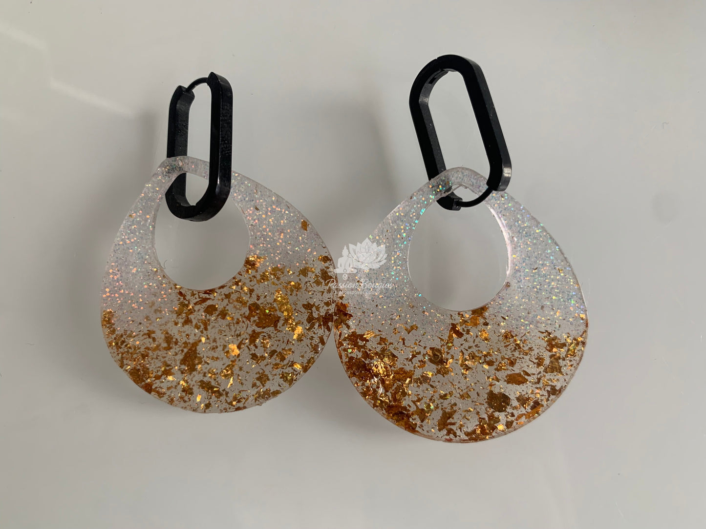 Boucles d’oreilles pendantes pailletées