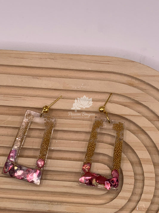Boucles d’oreilles pendants nacre bordeaux