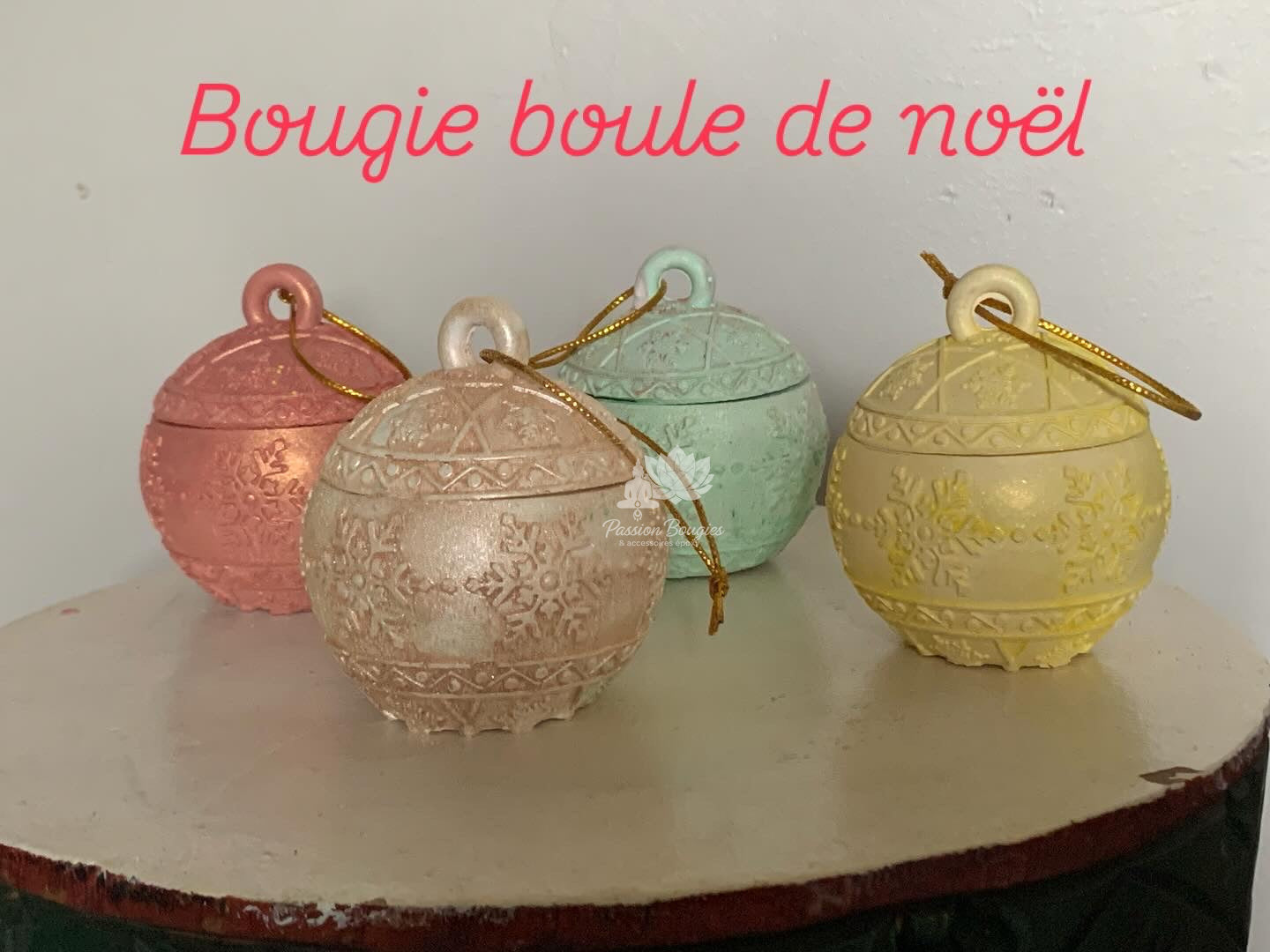 Bougie boule de Noël 🌿