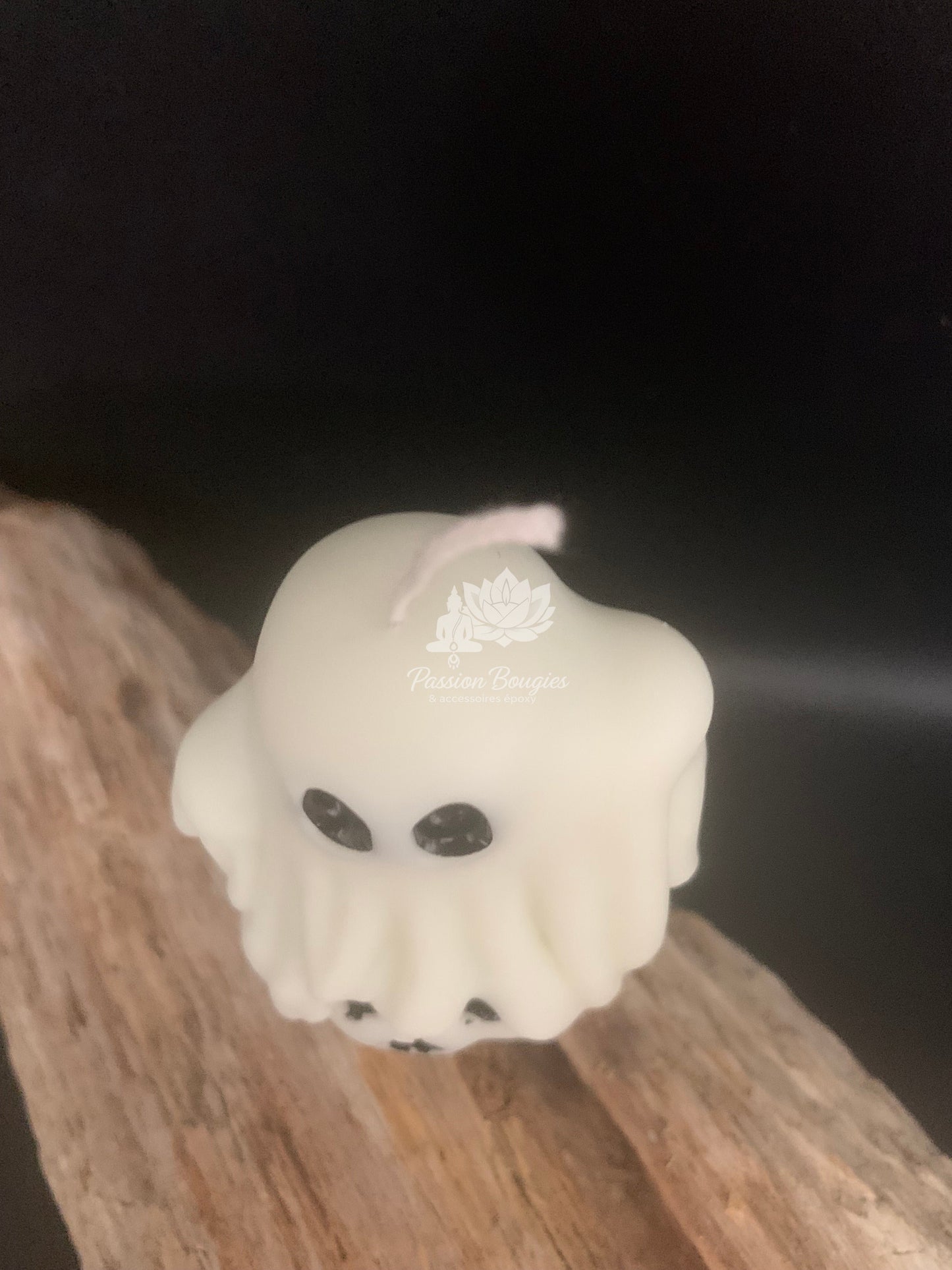 Bougie fantôme sur citrouille Halloween 👻