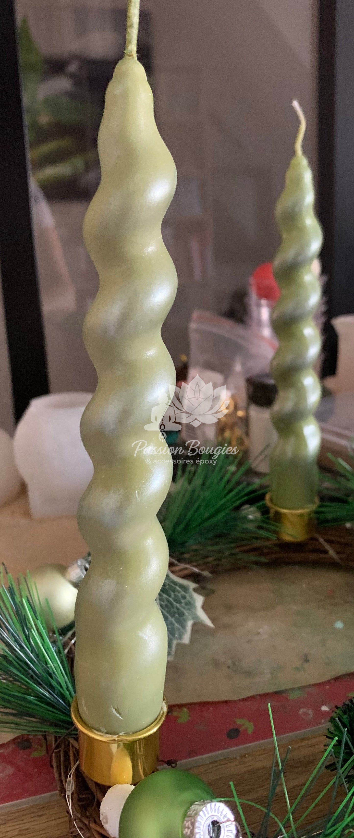 Bougie torsadée pour chandelier 2