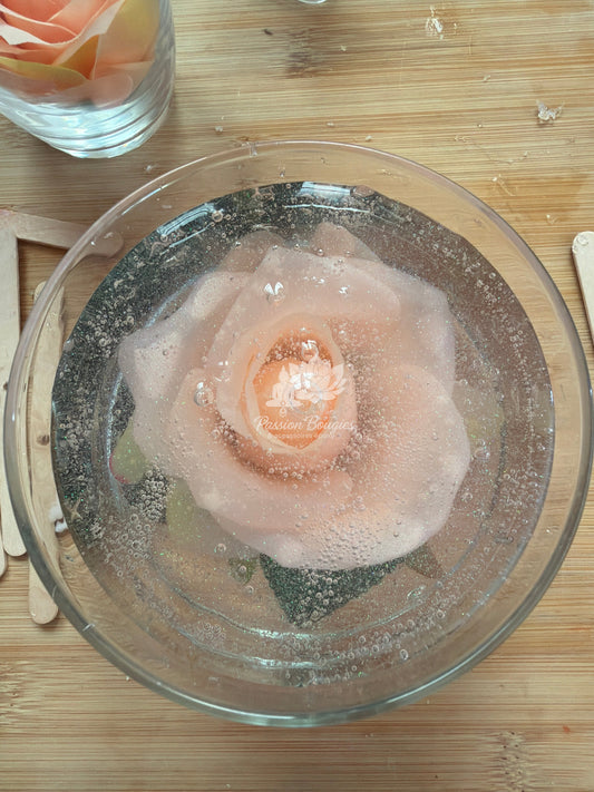 Centre de table - gelée pailletée   « la rose »