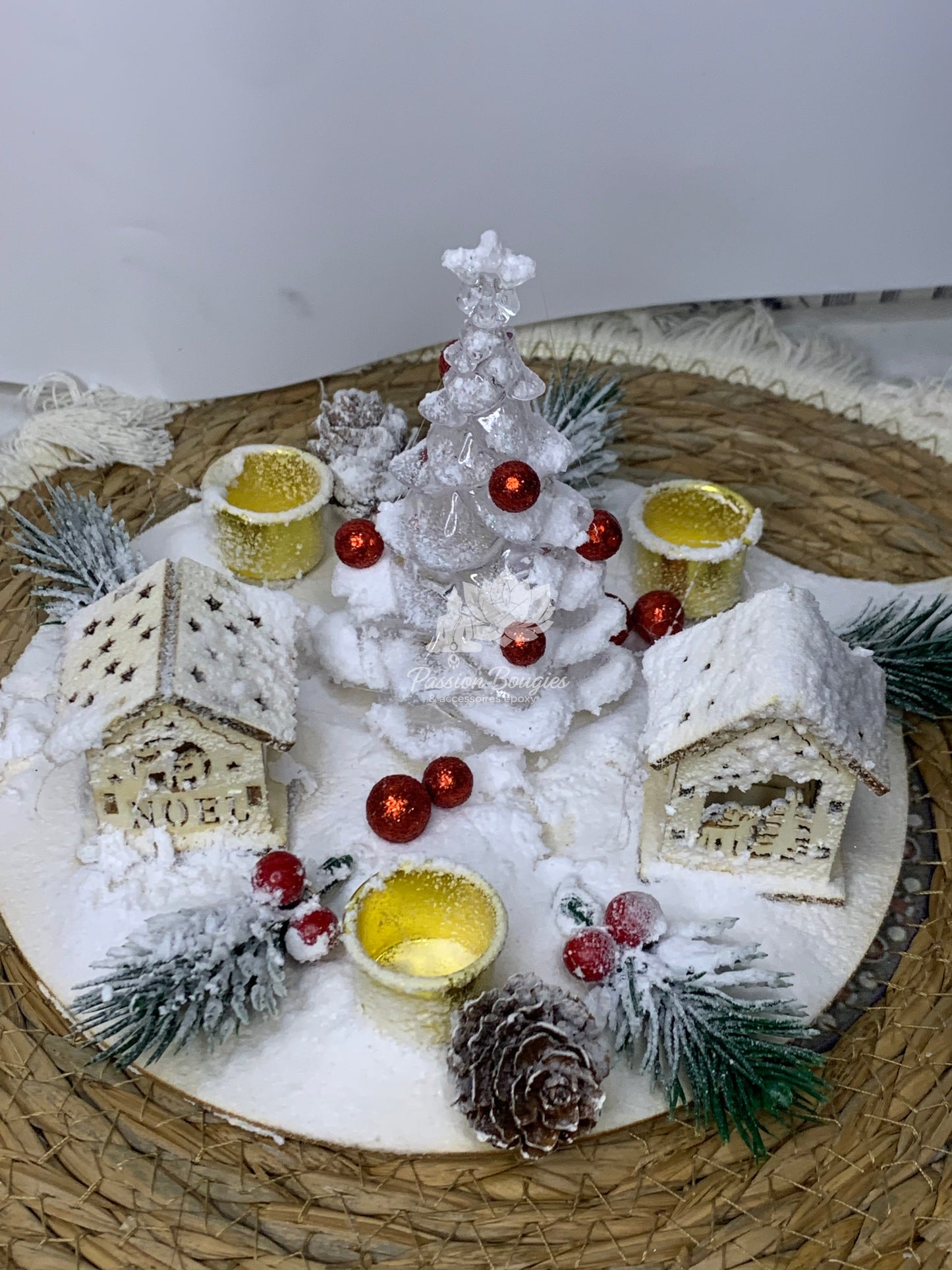Centre de table village avec supports de bougies