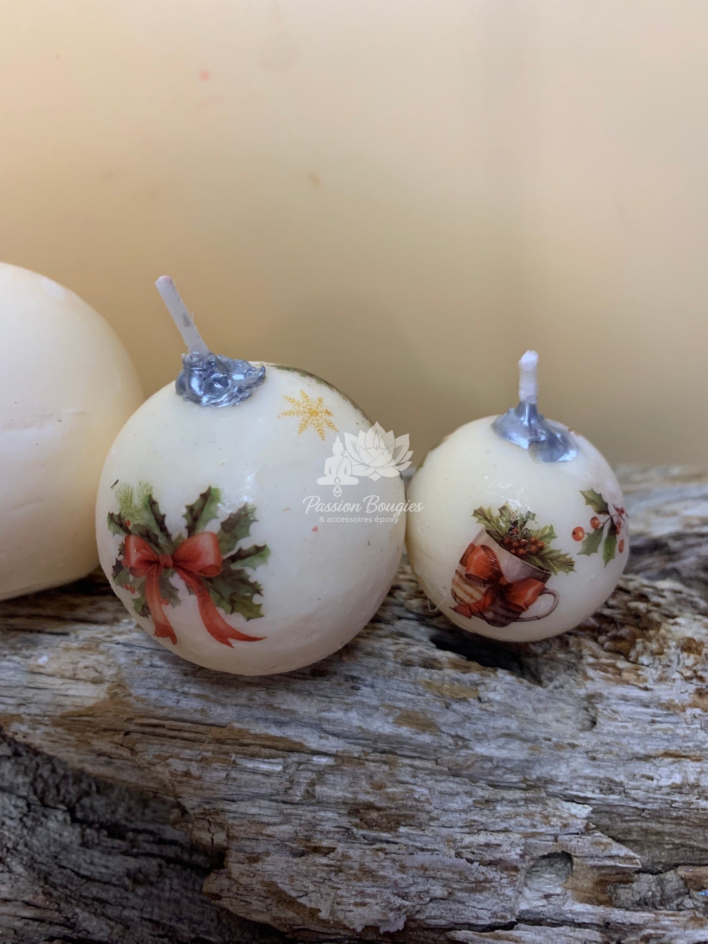 Coffret de Bougies boule de Noël décorée