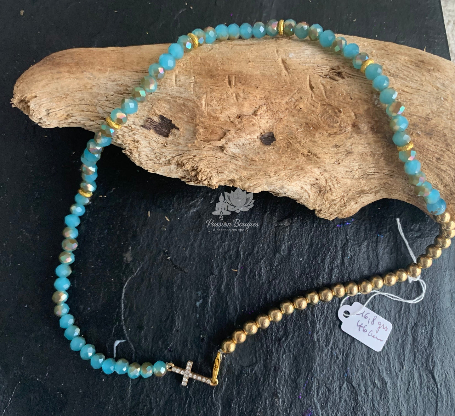 Collier bi couleur « la croix »