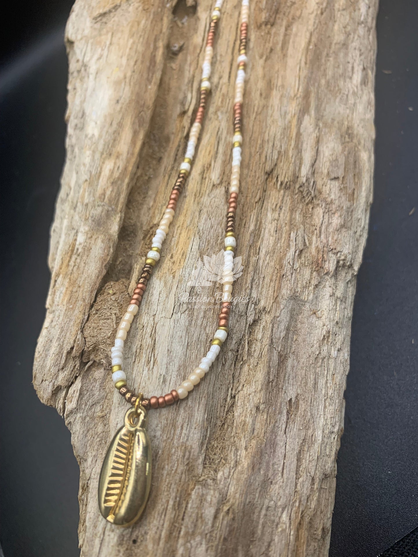 Collier coquillage