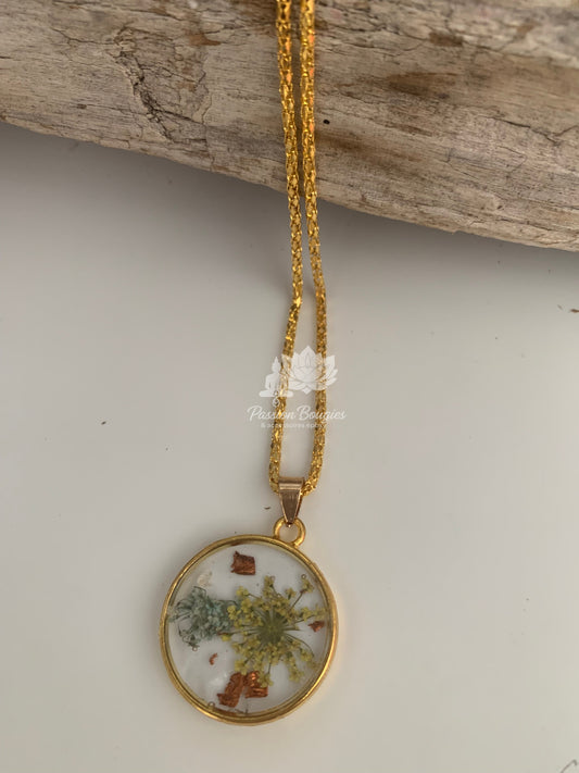 Collier corail jaune