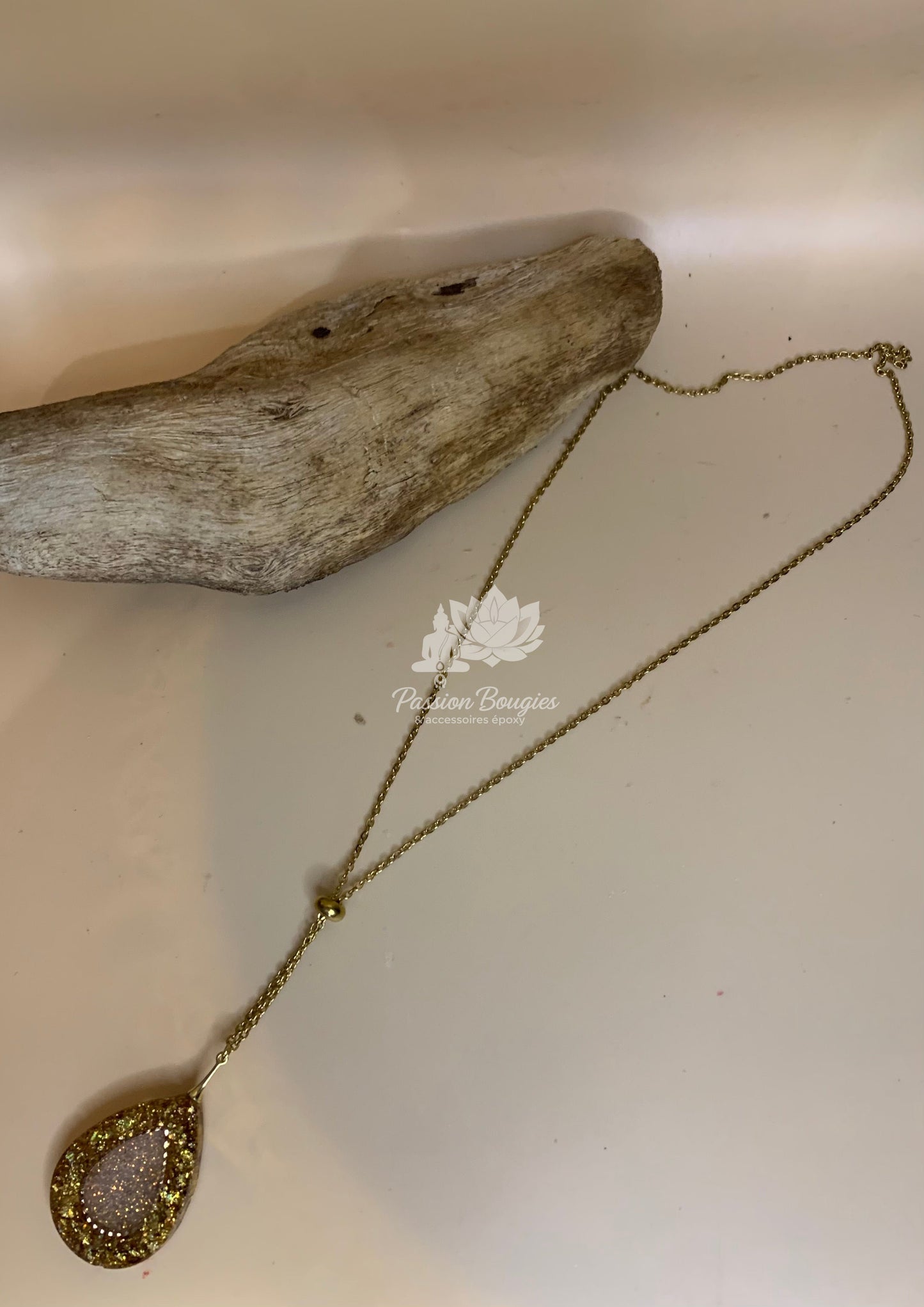 Collier doré