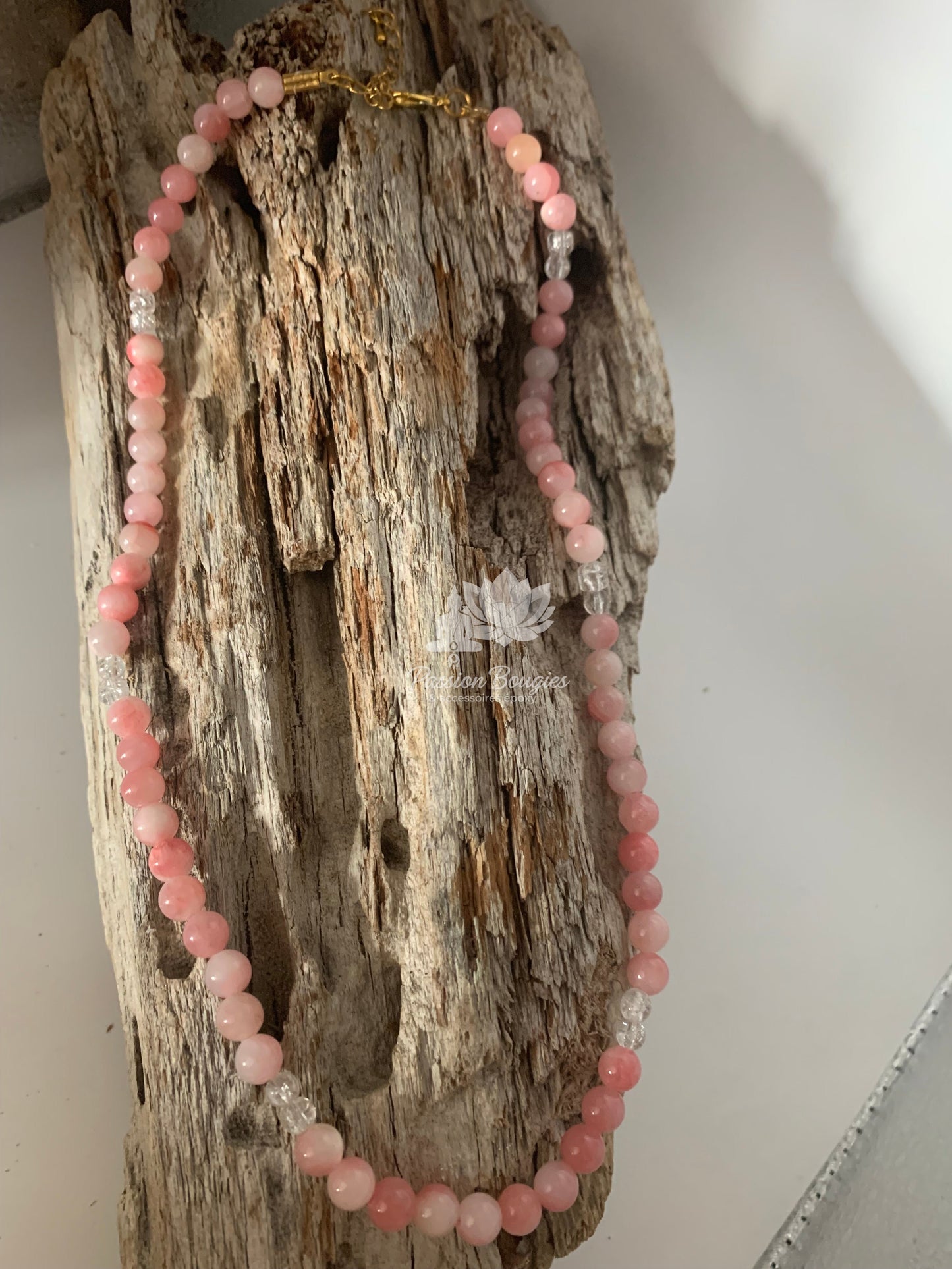 Collier jade rosée blanche