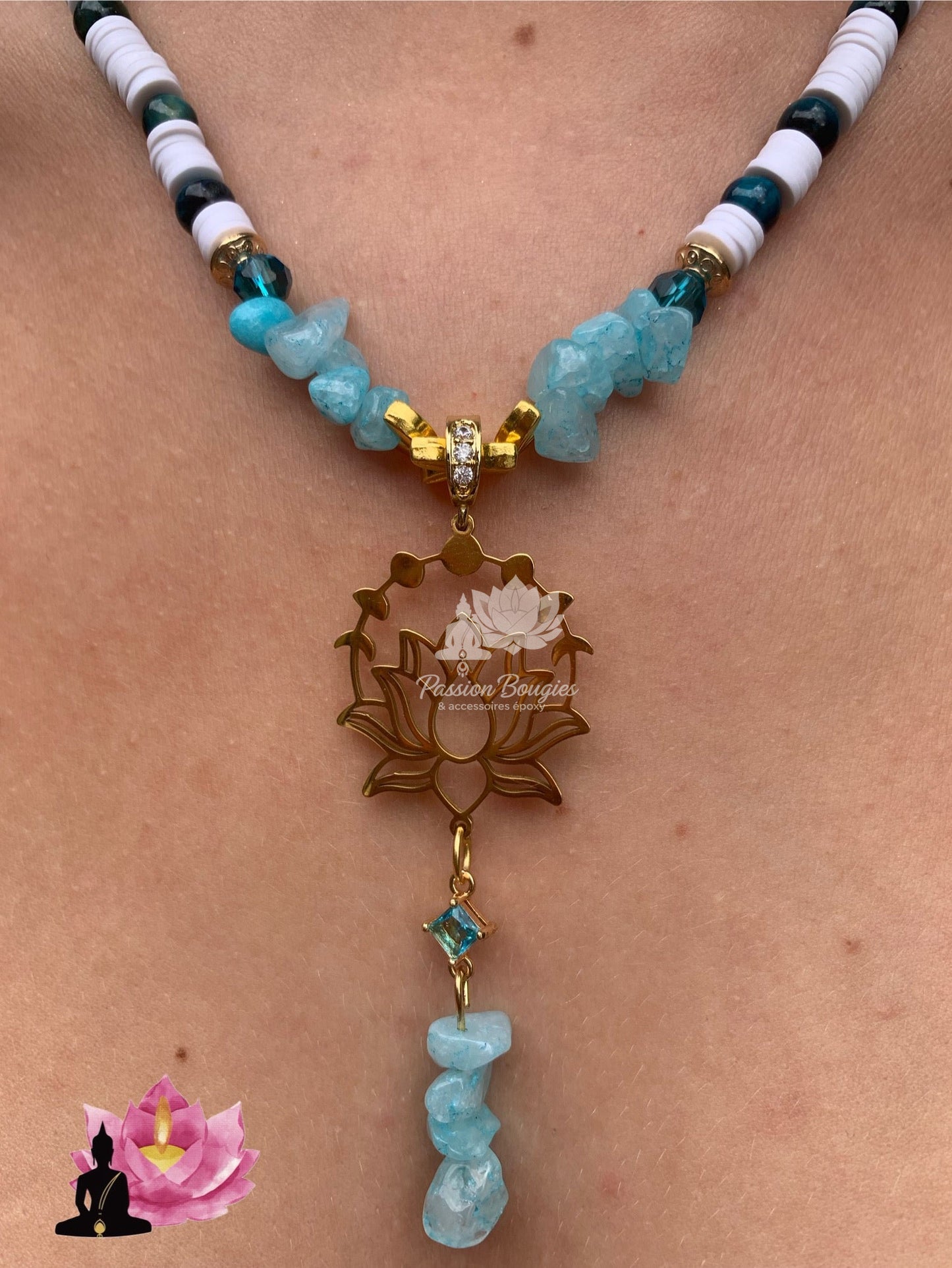 Collier lotus bleu