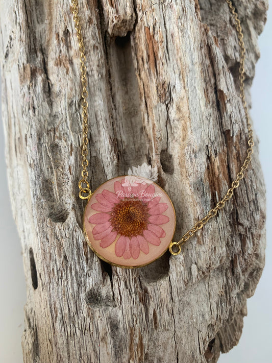 Collier marguerite rose