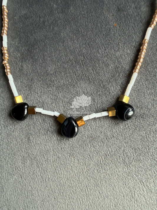 Collier « l’obsidienne »