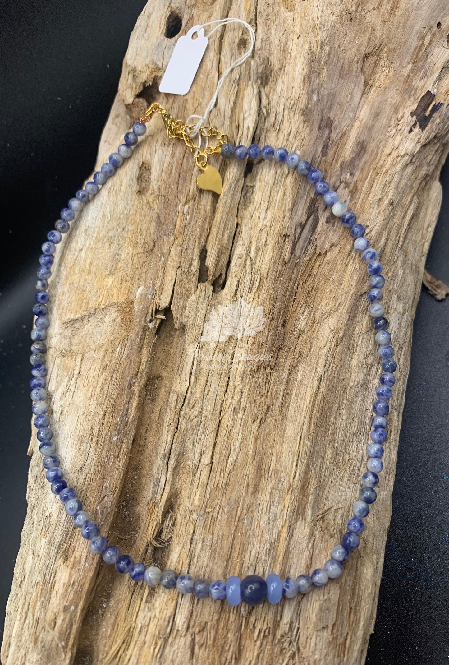 Collier en sodalite