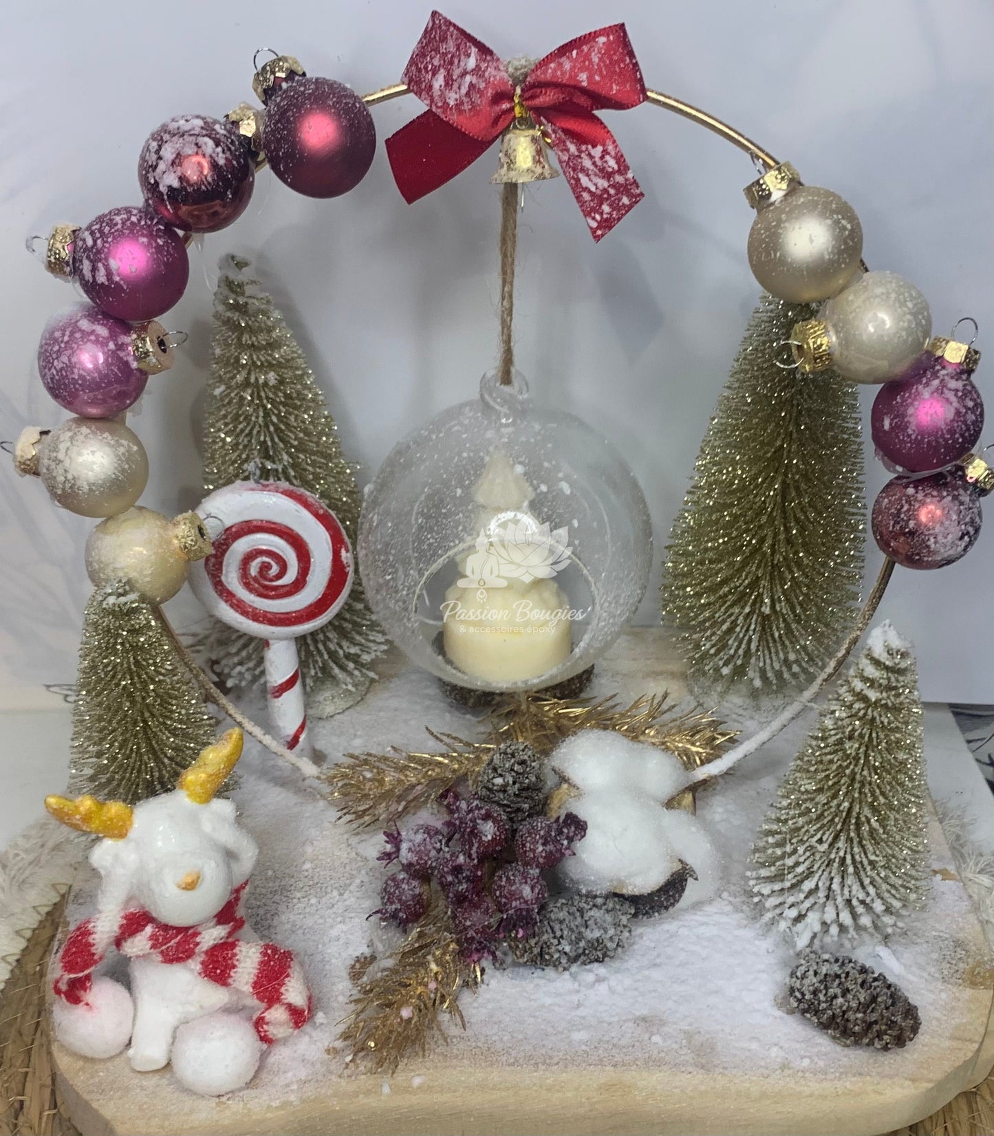 Composition village de  Noël cerf je n’entends pas