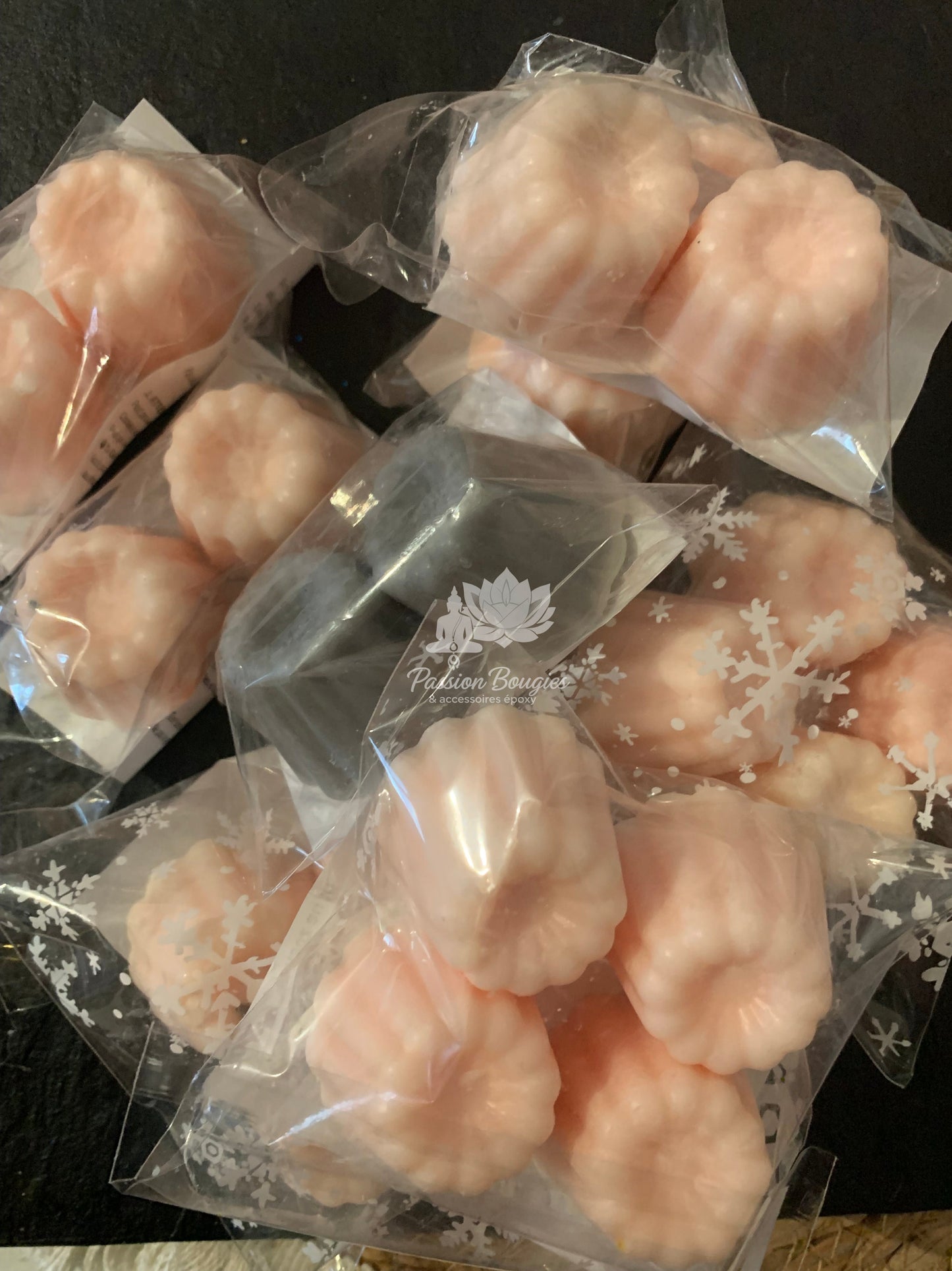 Fondants en cannelé, parfumés aux fruits rouges