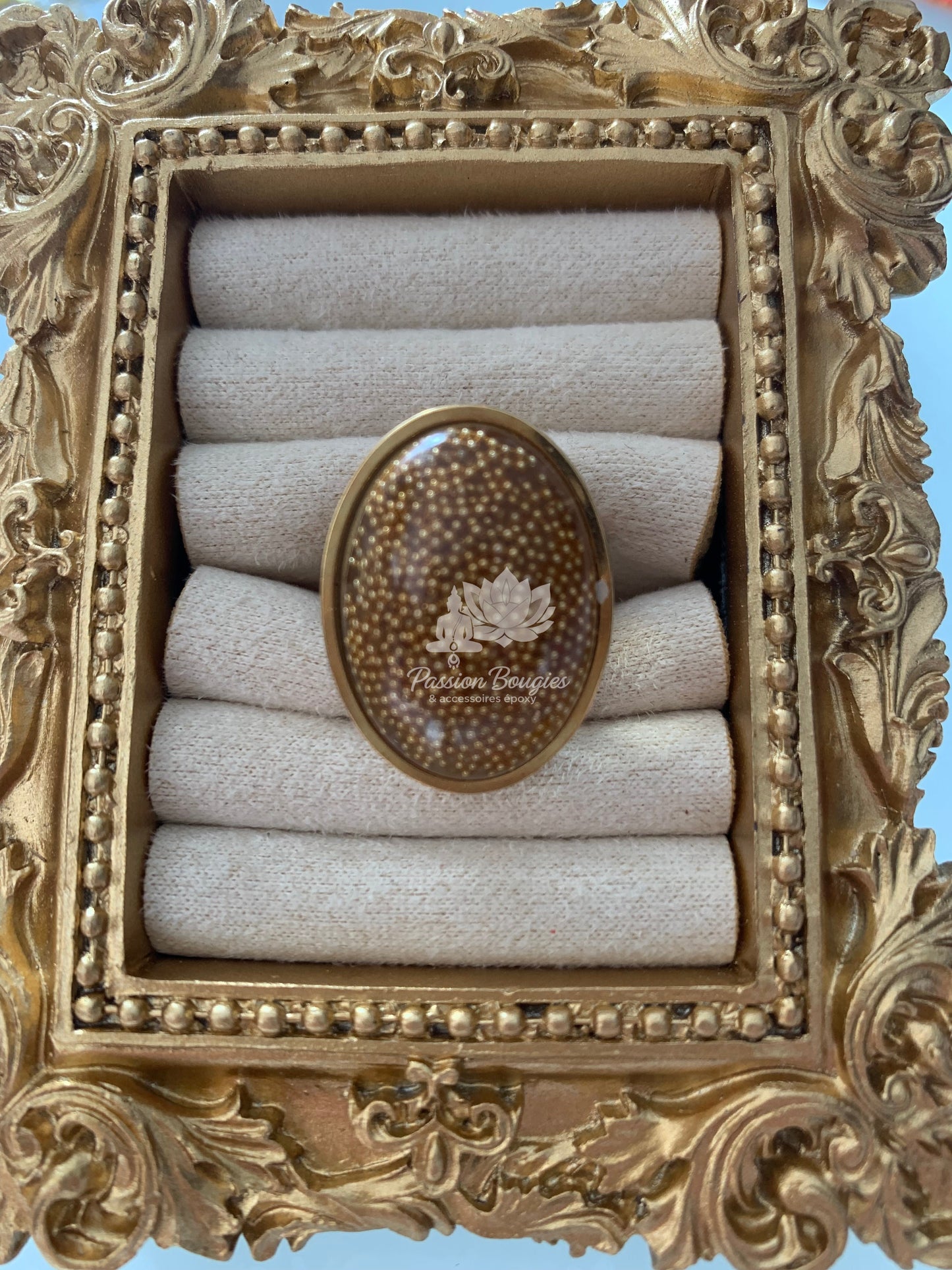 Grande bague perles dorées