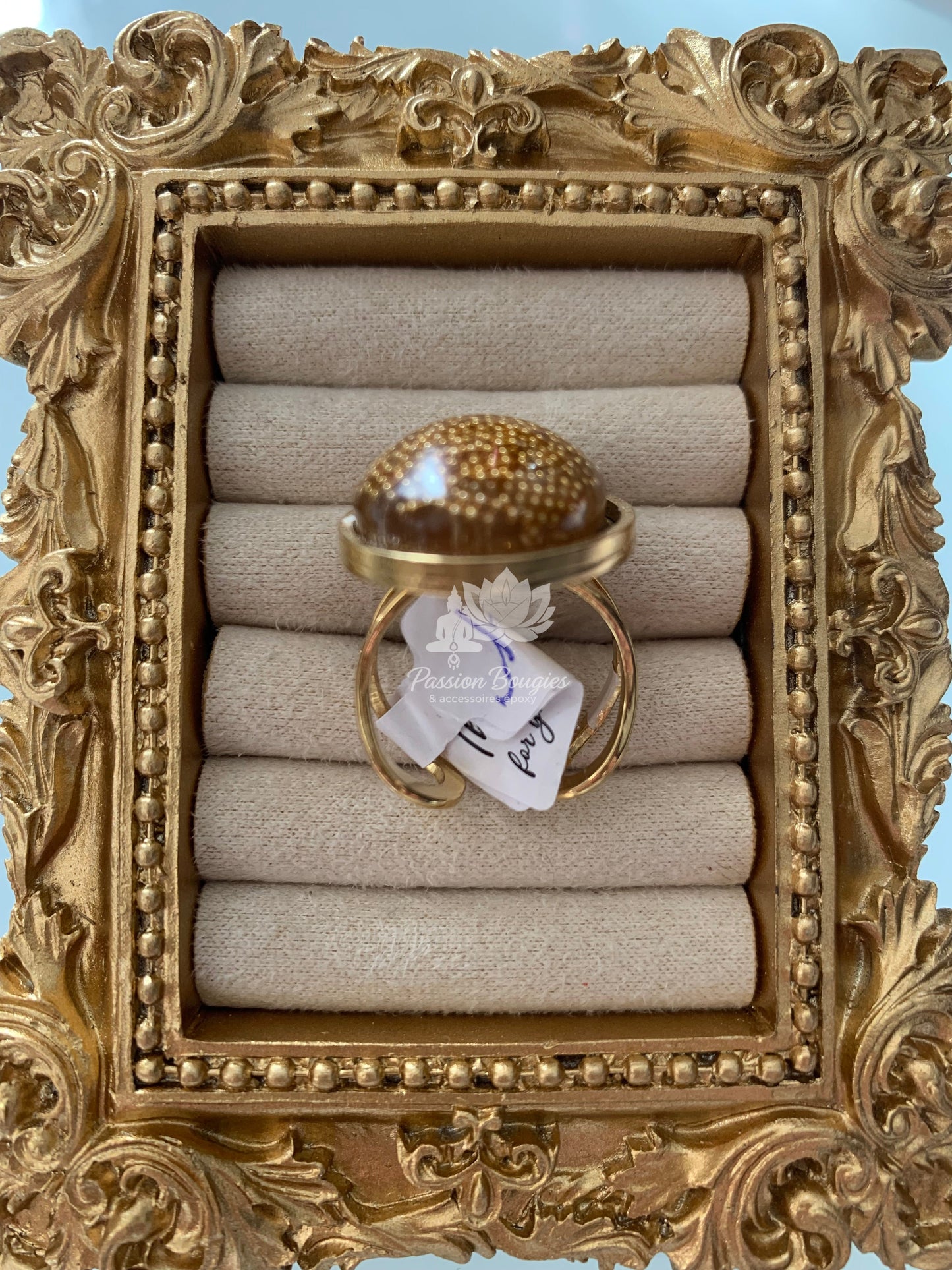 Grande bague perles dorées