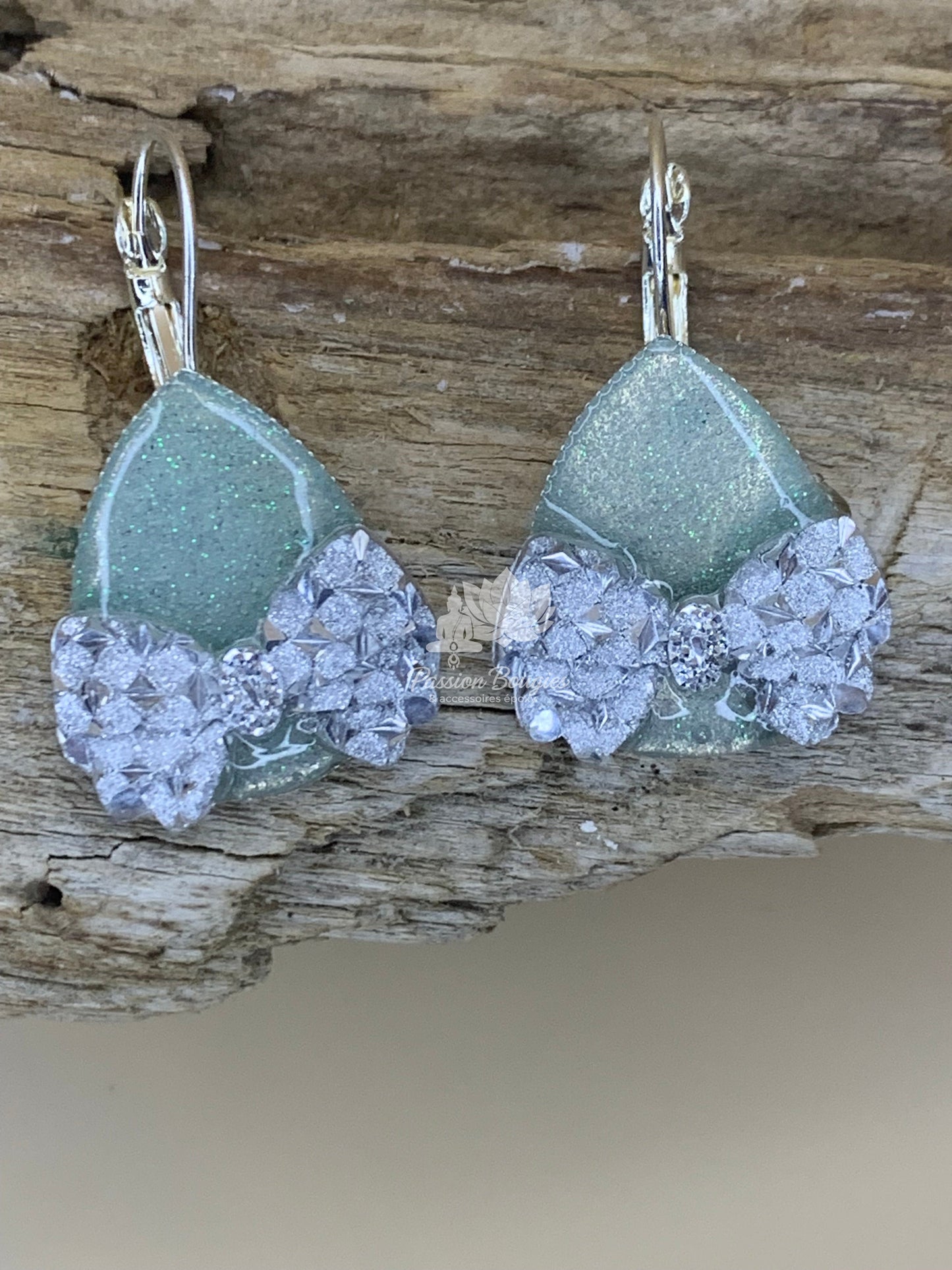 Parure collier et boucles d’oreilles noeud argenté