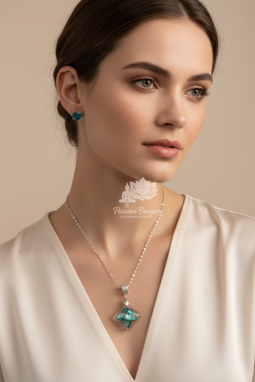 Parure carrée nacré  bleue intense